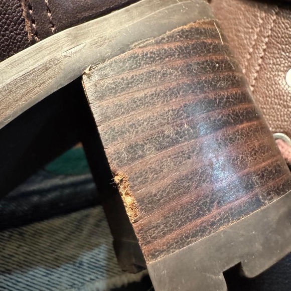 UGG Ingrid: Dark Brown Authentic Leather Boots are Stout and Comfy - Picture 10 of 13